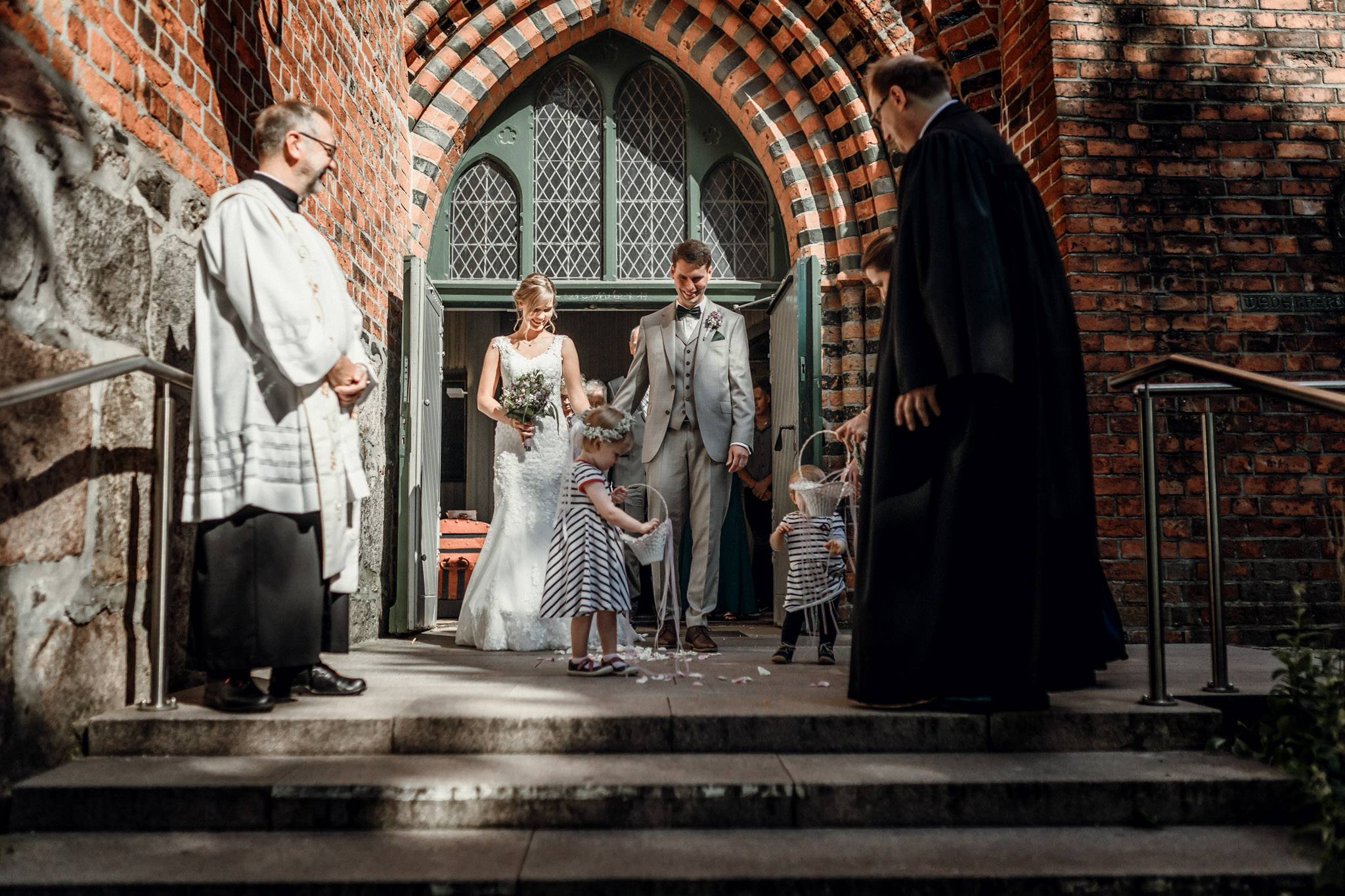 Sven Schomburg Hochzeitsfotografie, Hamburg, Mölln, Hochzeitsfieber by Photo-Schomburg, Hochzeitsreportage, Forsthaus Waldhusen, Braut, Bräutigam-46